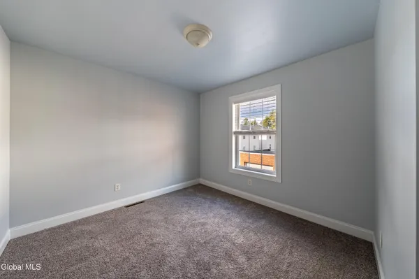 $1,750 | 1112 Western Avenue, Unit 4, Albany, NY 12203