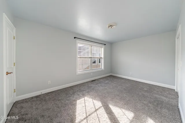 $1,900 | 1112 Western Avenue, Unit 4, Albany, NY 12203