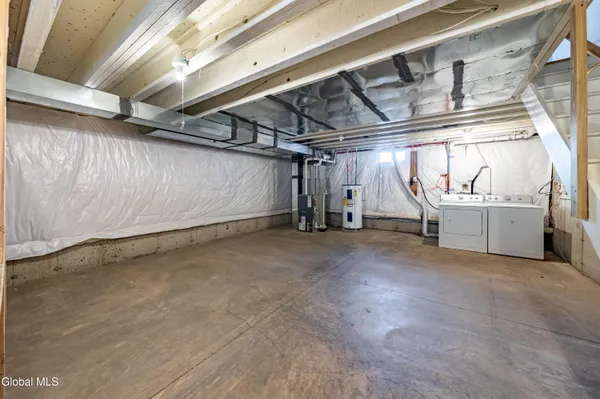 $1,750 | 1112 Western Avenue, Unit 4, Albany, NY 12203