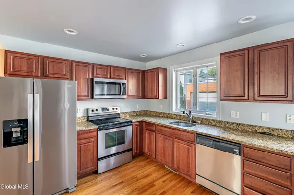 $1,750 | 1112 Western Avenue, Unit 4, Albany, NY 12203