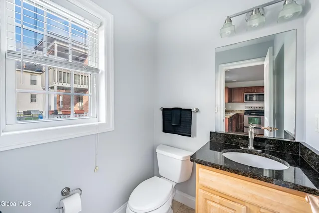 $1,900 | 1112 Western Avenue, Unit 4, Albany, NY 12203