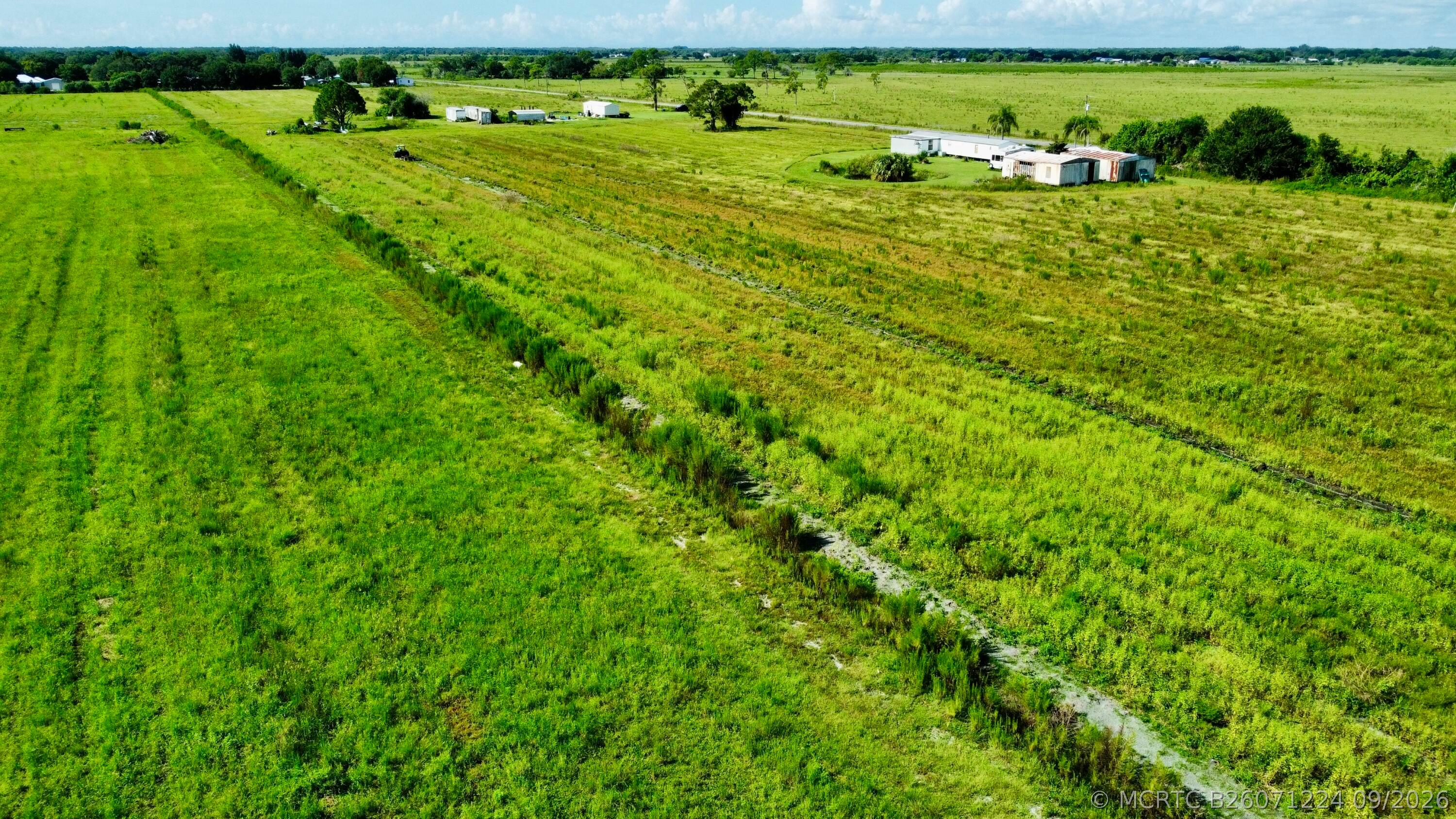 1934 Starns Loop Road Okeechobee, FL 34974 - Photo 11 of 13 dji_fly_20260831_102510_874_178818664190