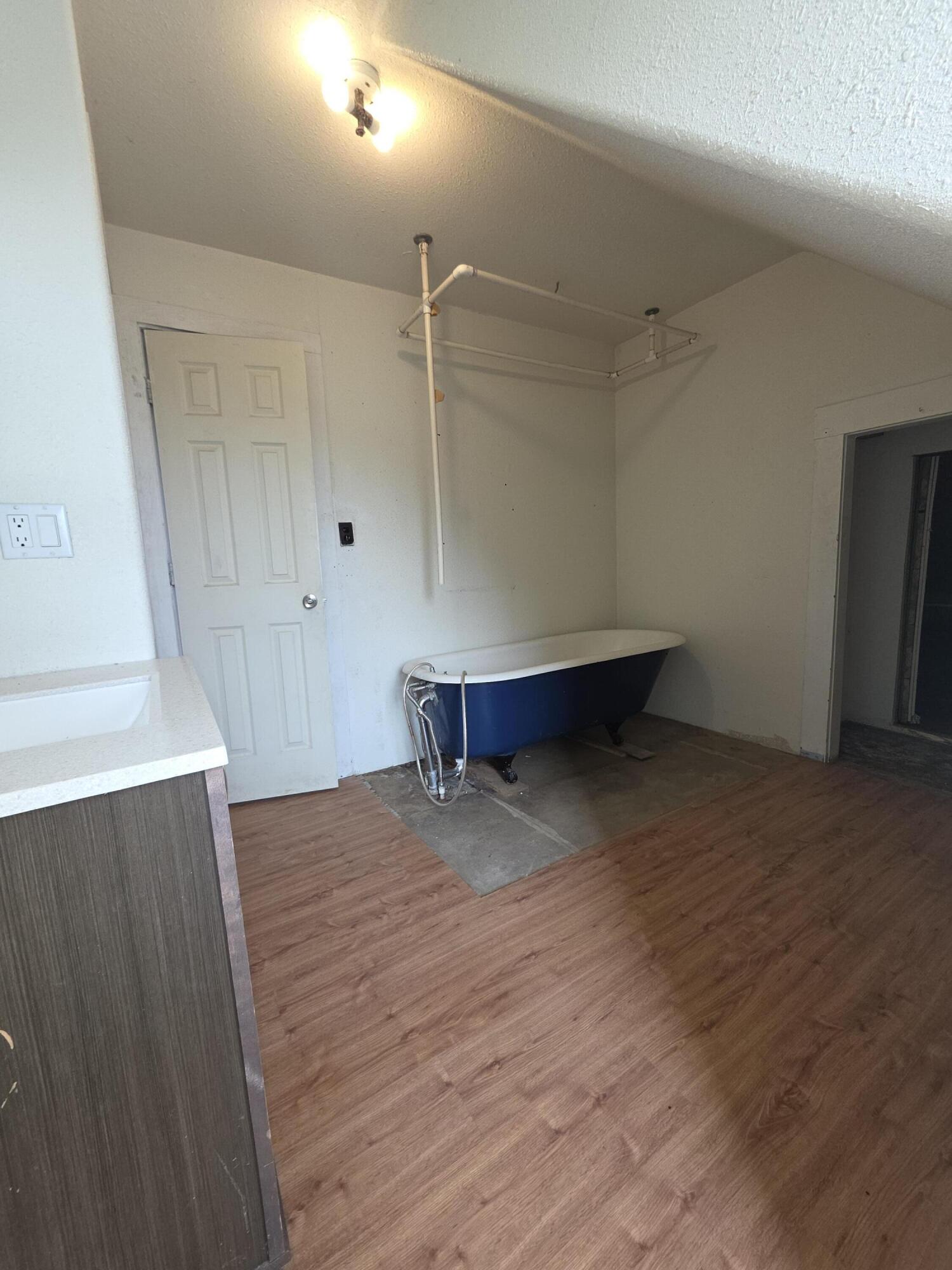 302 West Main Street Klamath Falls, OR 97601 - Photo 27 of 37 20251109_133433