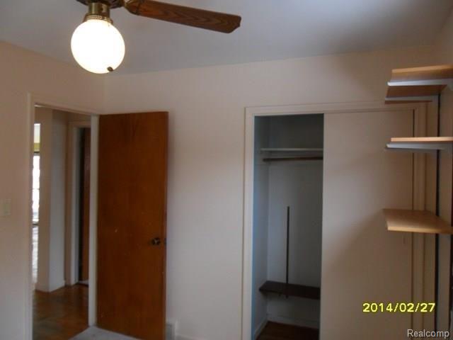 9339 Allen Road Allen Park, MI 48101 - Photo 11 of 21 011.jpg