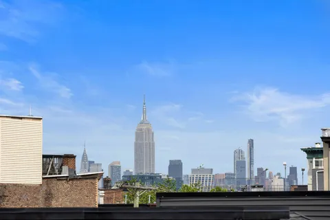$1,900,000 | 161 A New York Avenue, Jersey City, NJ 07307