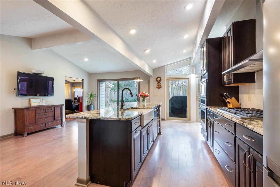 2666 Ramsay Road Beachwood, OH 44122 - Photo 3 of 30 Gallery Image 3