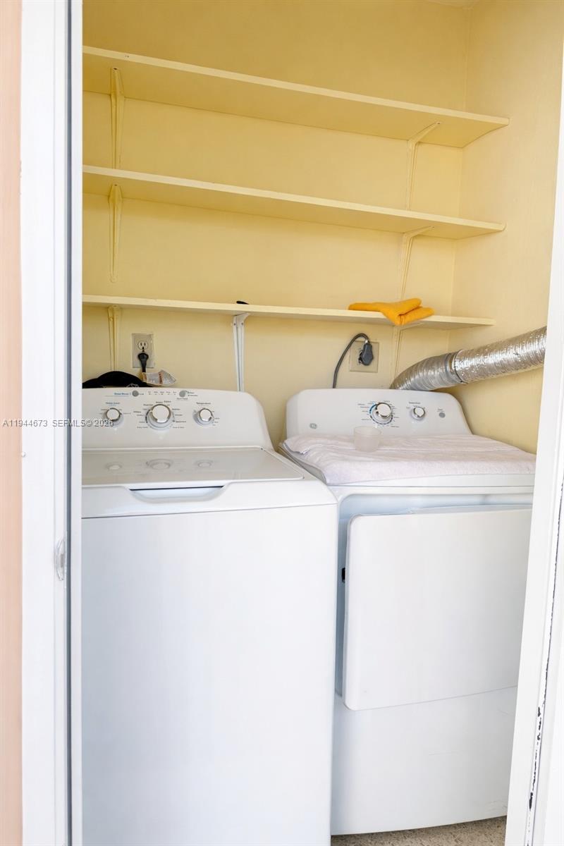 11333 Southwest 7th Terrace Sweetwater, FL 33174 - Photo 10 of 13 a utility room with dryer and washer