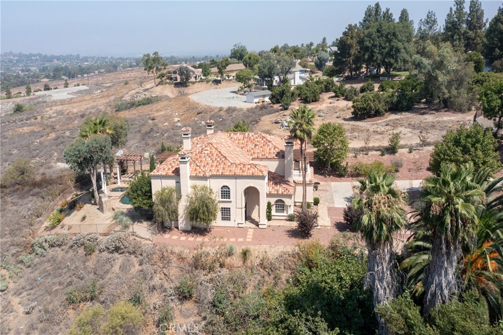7007 Golden Vale Drive Riverside, CA 92506 - Photo 3 of 72
