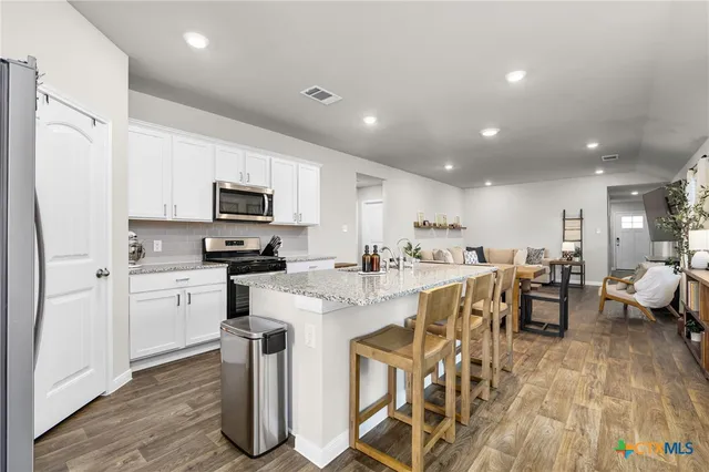 $2,200 | 155 Globe Mallow Circle, Kyle, TX 78640