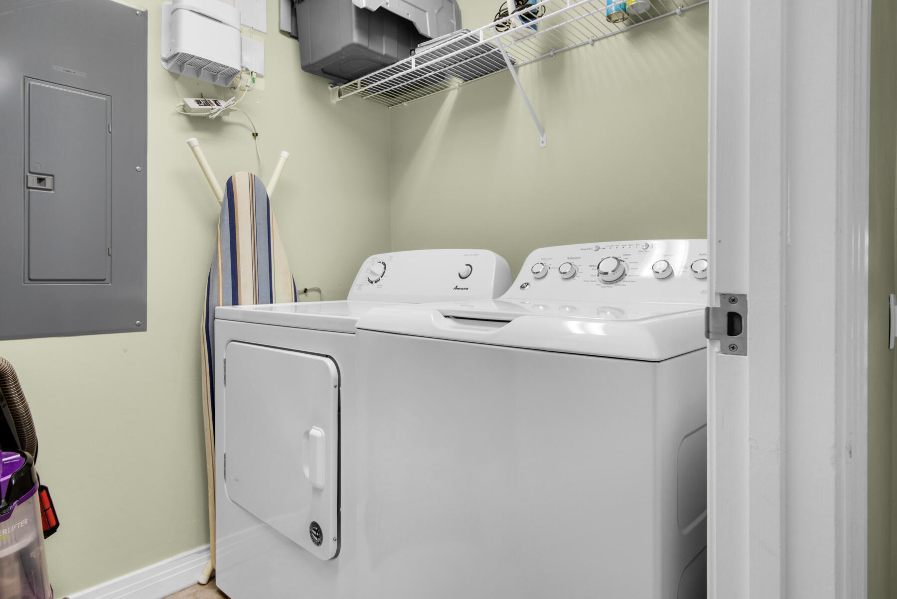 8501 Gulf Boulevard, Unit WPH3A Navarre, FL 32566 - Photo 48 of 66 a utility room with dryer and washer