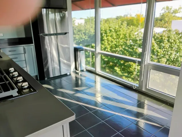 $420,000 | 9655 Woods Drive, Unit 517, Skokie, IL 60077