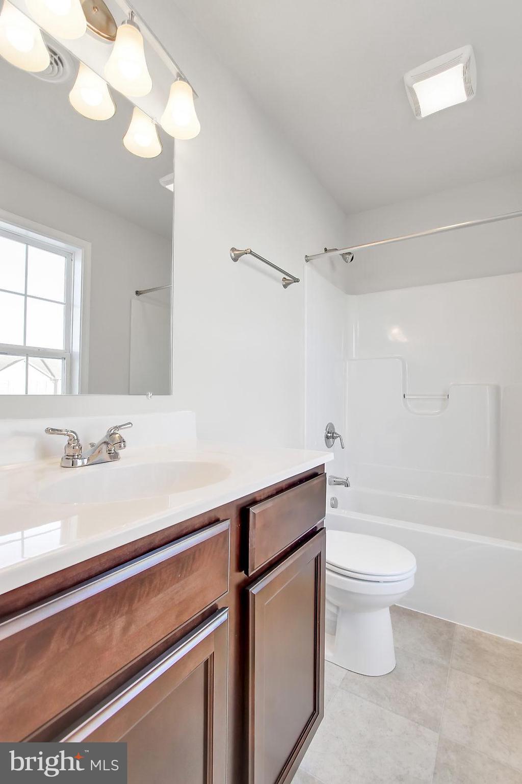 10 Skyview Circle Hanover, PA 17331 - Photo 6 of 10