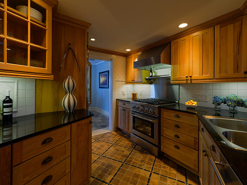 150 Redwing Road Tavernier, FL 33070 - Photo 11 of 37 Spacious Kitchen