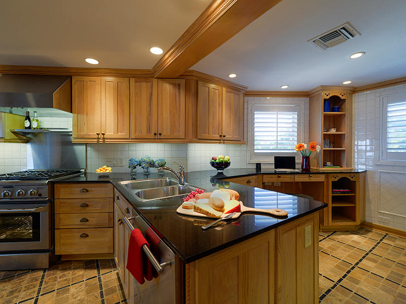 150 Redwing Road Tavernier, FL 33070 - Photo 9 of 37 Spacious Kitchen