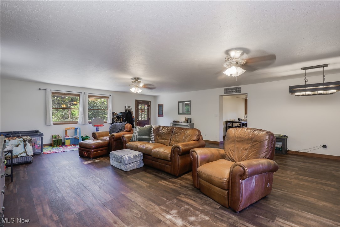 6063 South Myers Road Clinton, OH 44216 - Photo 10 of 37 Gallery Image 10