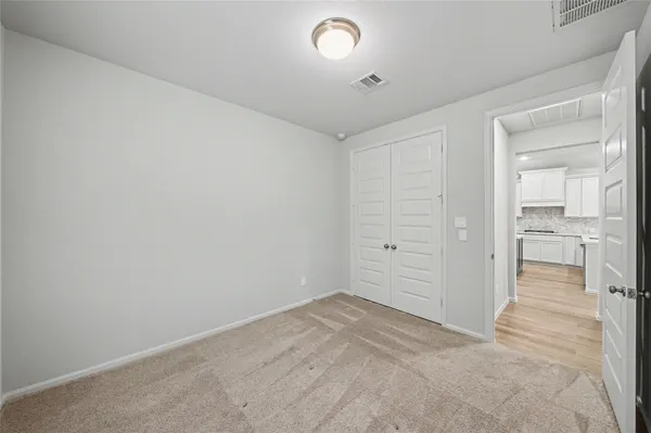 $2,600 | 31527 Splitting Willow Lane, Fulshear, TX 77441