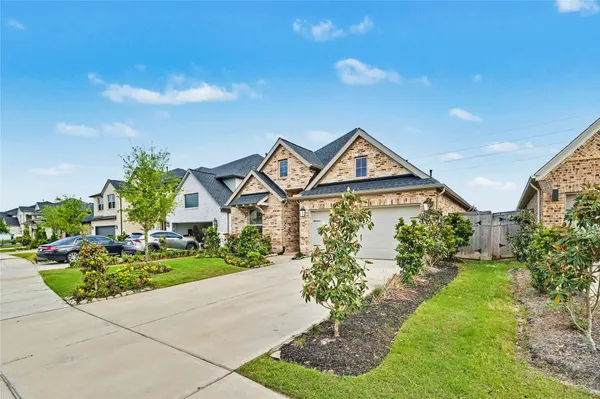 $2,600 | 31527 Splitting Willow Lane, Fulshear, TX 77441