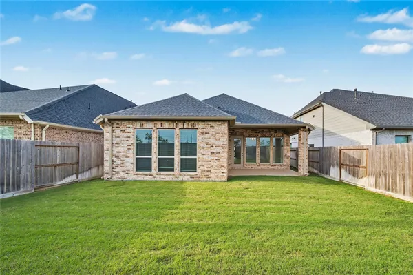 $2,600 | 31527 Splitting Willow Lane, Fulshear, TX 77441