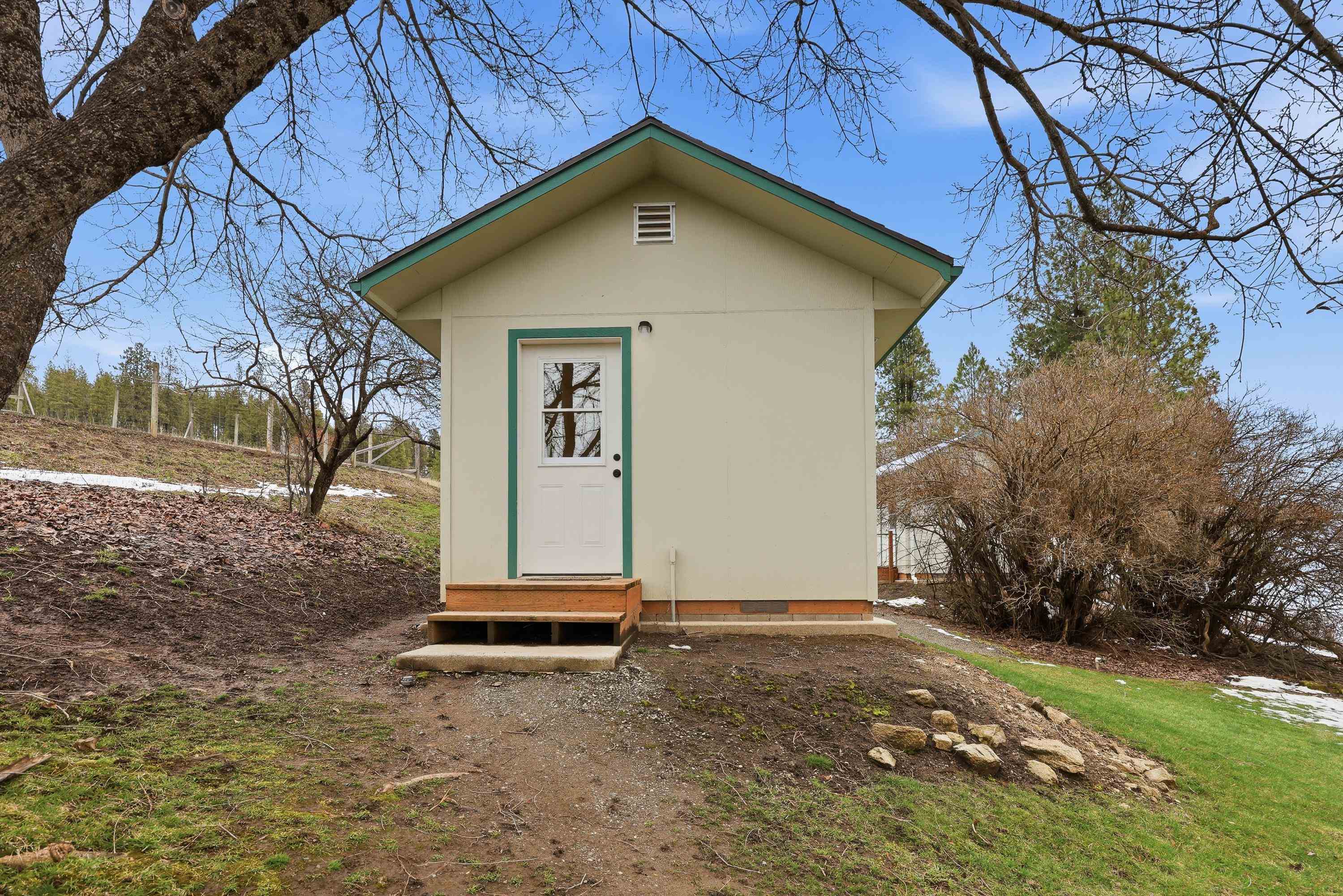 10017 South Stevens Creek Road Valleyford, WA 99036 - Photo 27 of 46