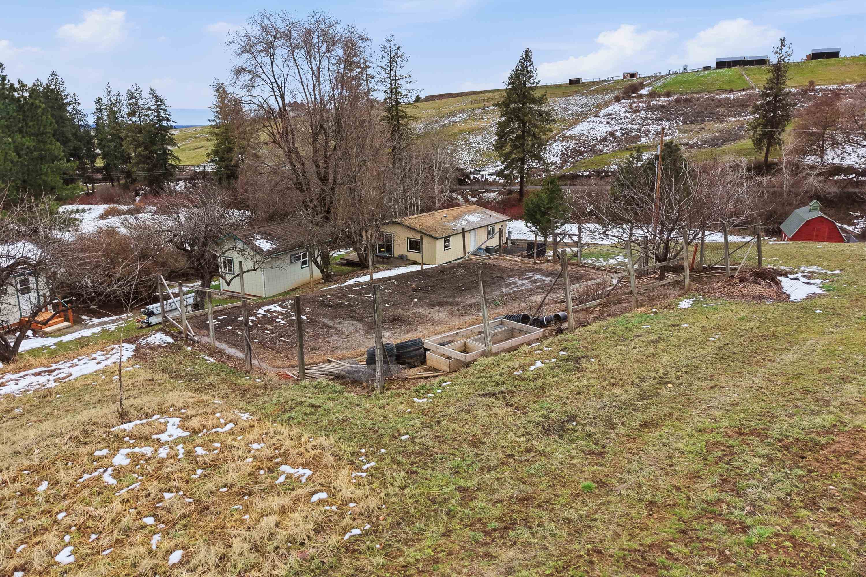 10017 South Stevens Creek Road Valleyford, WA 99036 - Photo 31 of 46