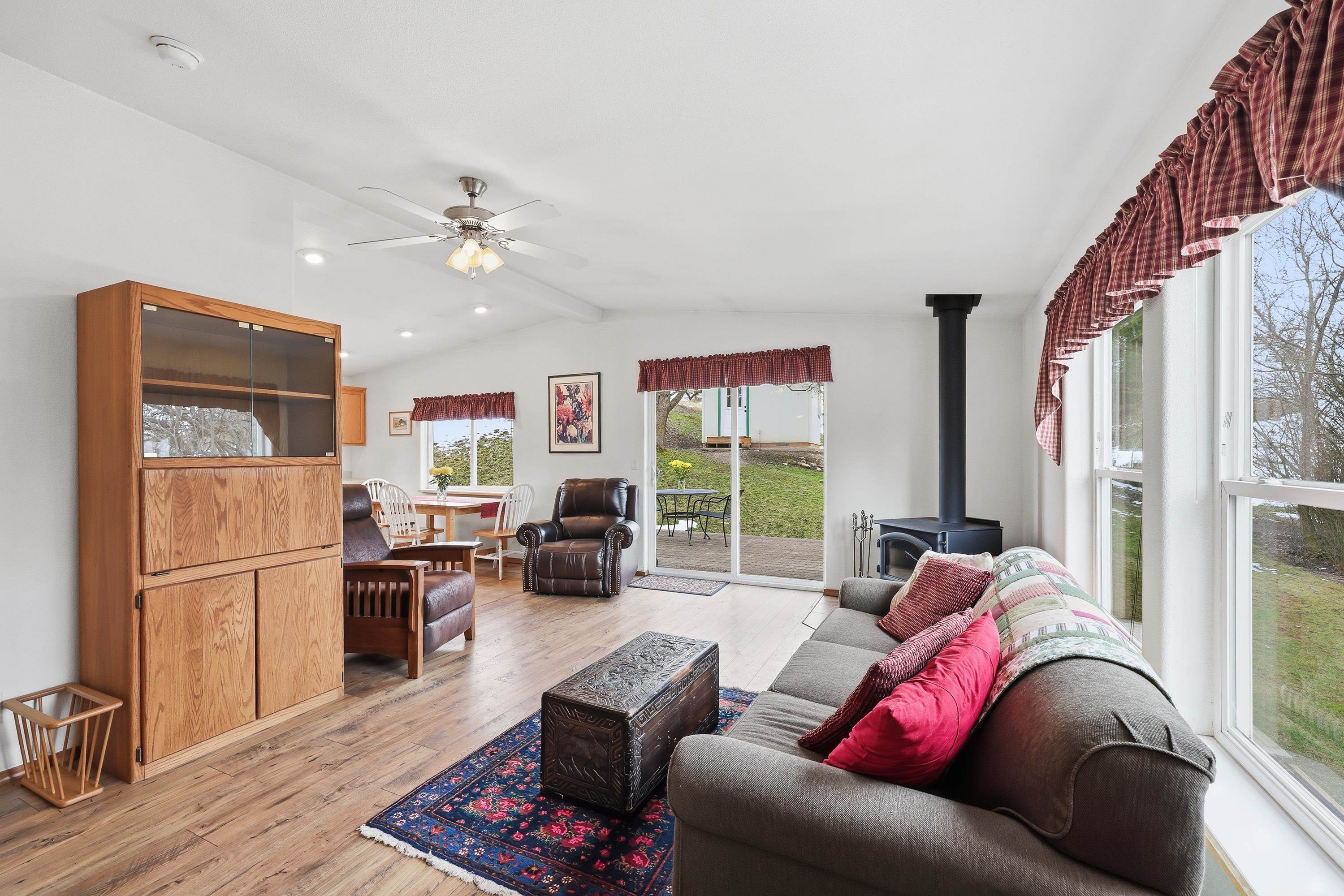 10017 South Stevens Creek Road Valleyford, WA 99036 - Photo 6 of 46