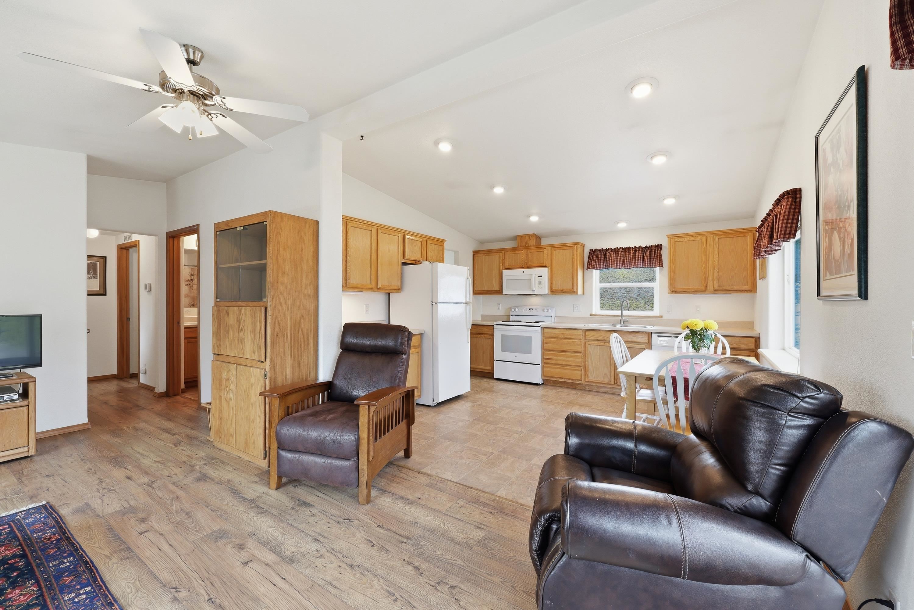 10017 South Stevens Creek Road Valleyford, WA 99036 - Photo 8 of 46