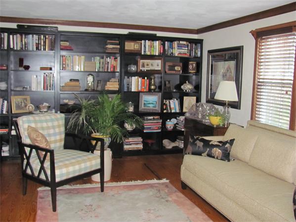 393 Old Farm Road Franklin, MA 02038 - Photo 7 of 27 Gallery Image 7