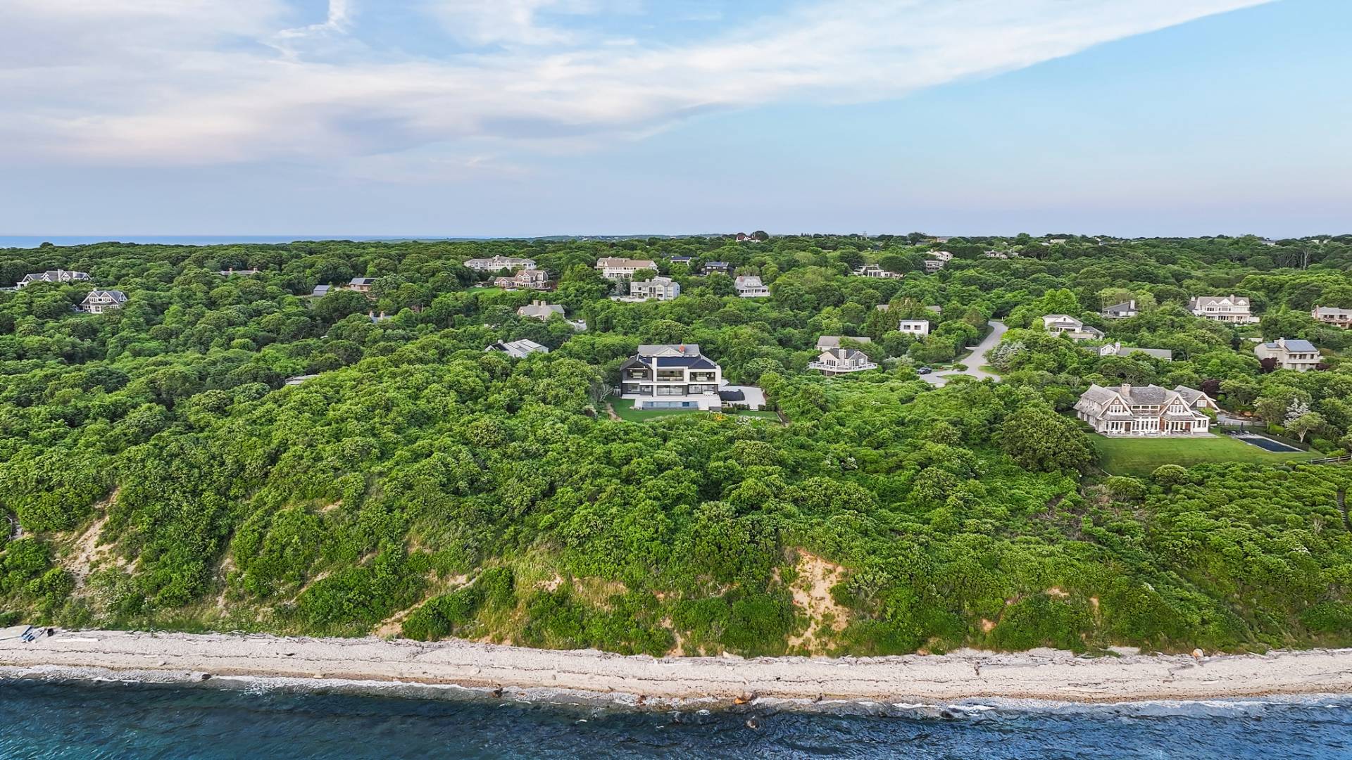 70 Kettle Hole Road Montauk, NY 11954 - Photo 30 of 36