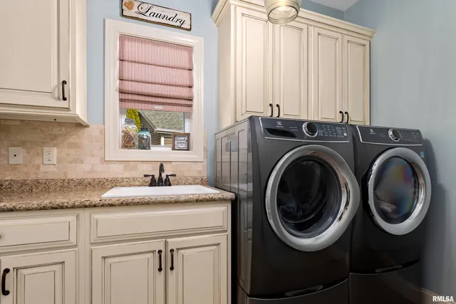 $524,900 | 1700 Kensington Drive, Washington, IL 61571