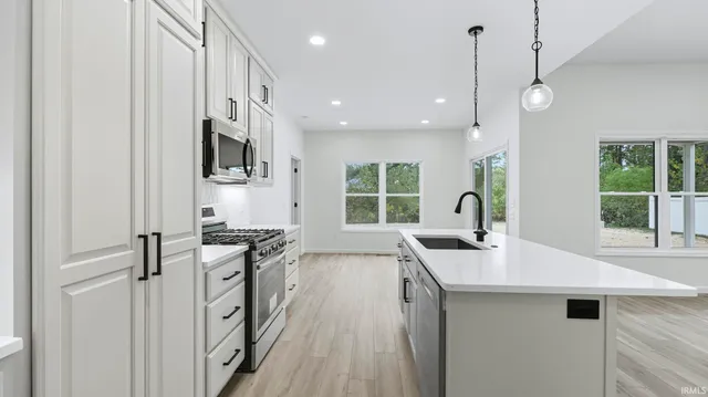 $454,900 | 1110 Olympiada Knoll, Fort Wayne, IN 46845