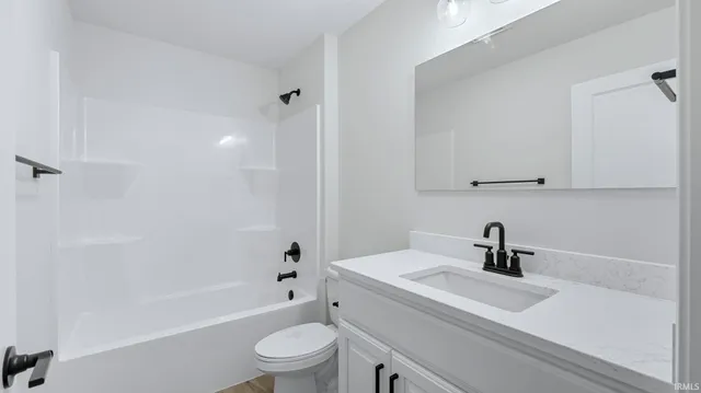 $454,900 | 1110 Olympiada Knoll, Fort Wayne, IN 46845