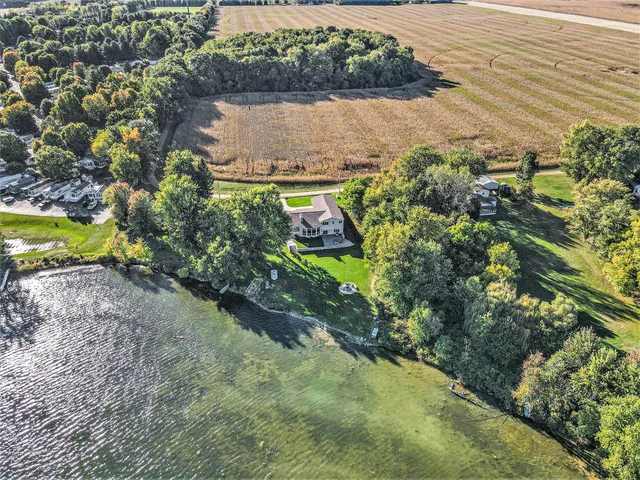$1,050,000 | 22533 Davis Drive, Vicksburg, MI 49097