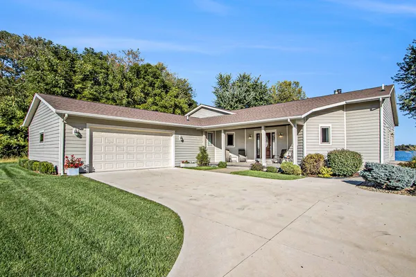 $975,000 | 22533 Davis Drive, Three Rivers, MI 49093