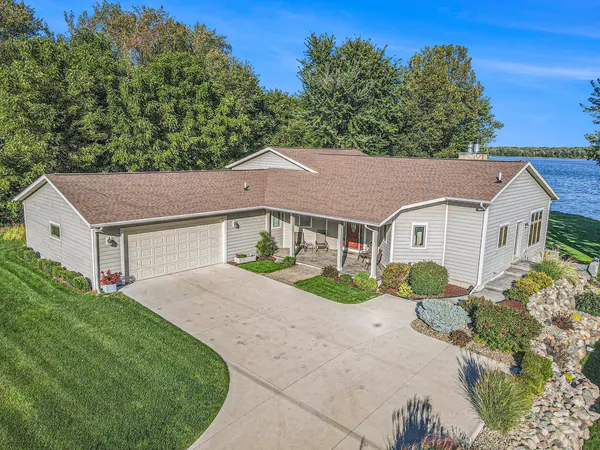 $975,000 | 22533 Davis Drive, Three Rivers, MI 49093