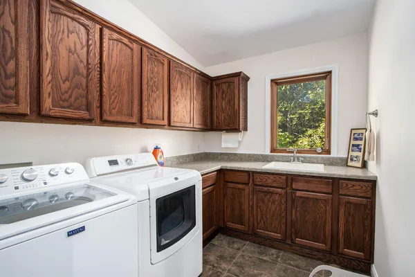 $975,000 | 22533 Davis Drive, Three Rivers, MI 49093
