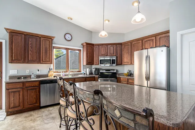 $1,050,000 | 22533 Davis Drive, Vicksburg, MI 49097