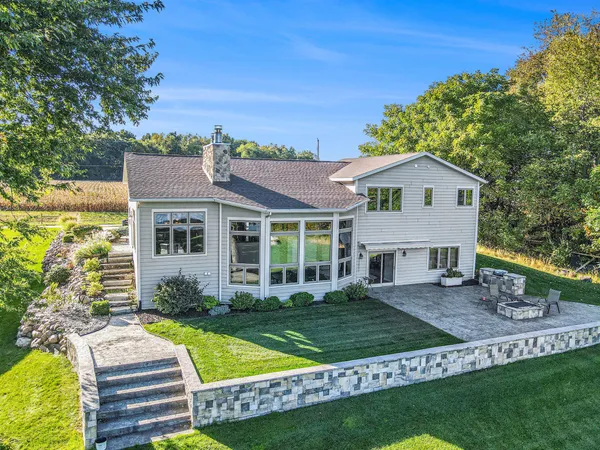 $975,000 | 22533 Davis Drive, Three Rivers, MI 49093
