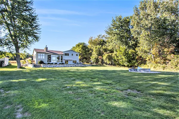 $975,000 | 22533 Davis Drive, Three Rivers, MI 49093