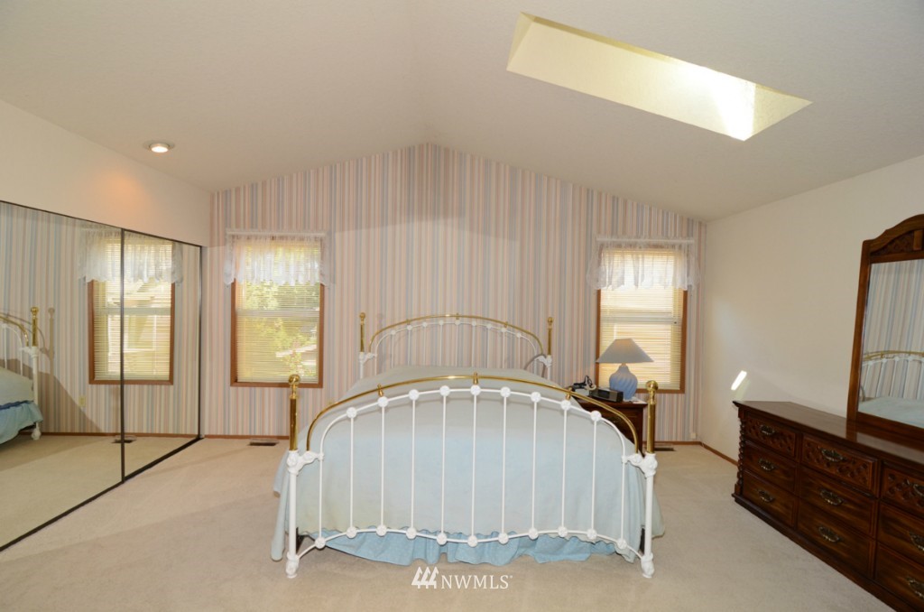 23514 22nd Avenue Southeast Bothell, WA 98021 - Photo 13 of 15