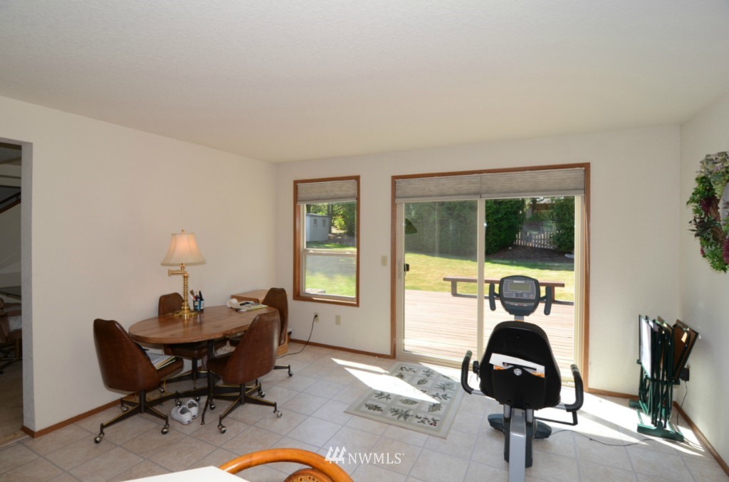 23514 22nd Avenue Southeast Bothell, WA 98021 - Photo 6 of 15