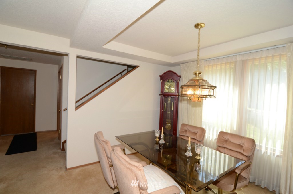 23514 22nd Avenue Southeast Bothell, WA 98021 - Photo 8 of 15