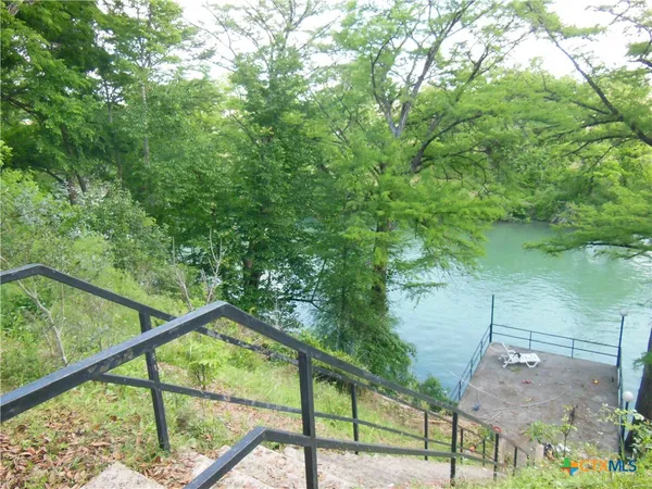 $1,200 | 1641 Kuehler Avenue, Unit 11, New Braunfels, TX 78130