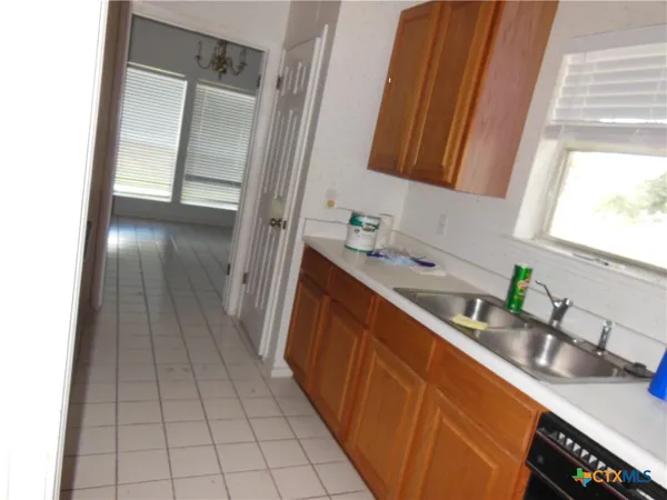 $1,200 | 1641 Kuehler Avenue, Unit 11, New Braunfels, TX 78130