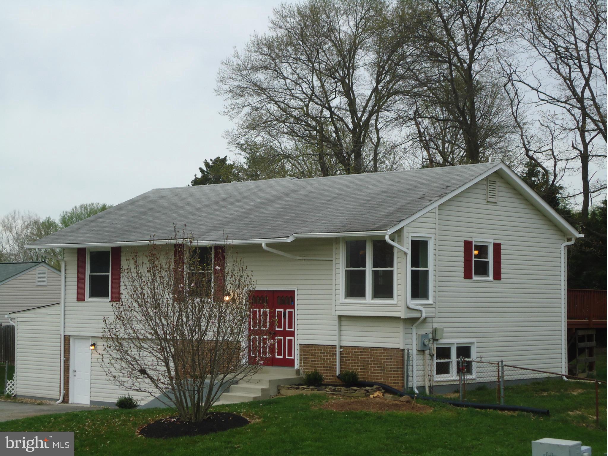 12062 Pierce Road Waldorf, MD 20601 - Photo 2 of 27 Exterior (Front)