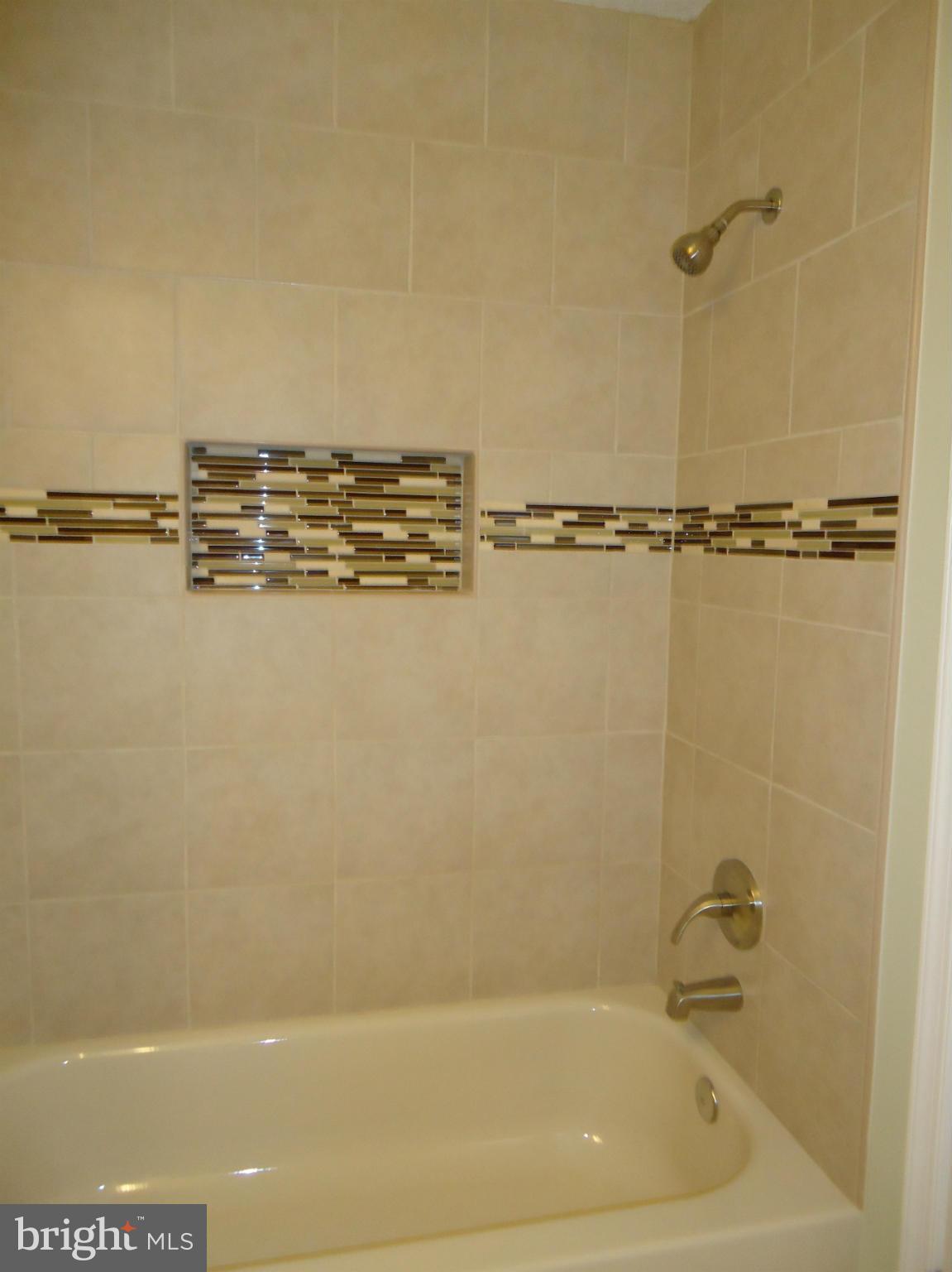 12062 Pierce Road Waldorf, MD 20601 - Photo 16 of 27 Hallway Bath
