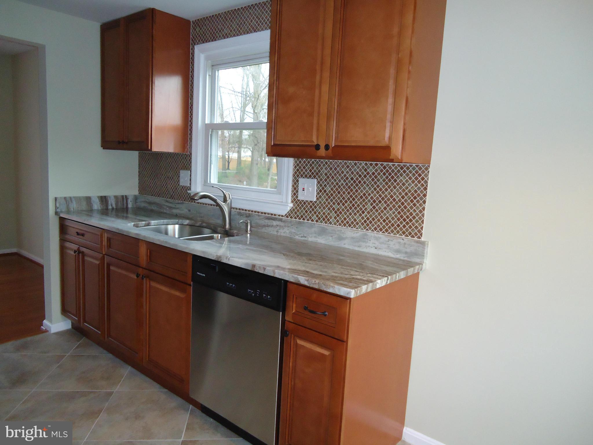 12062 Pierce Road Waldorf, MD 20601 - Photo 10 of 27 Kitchen