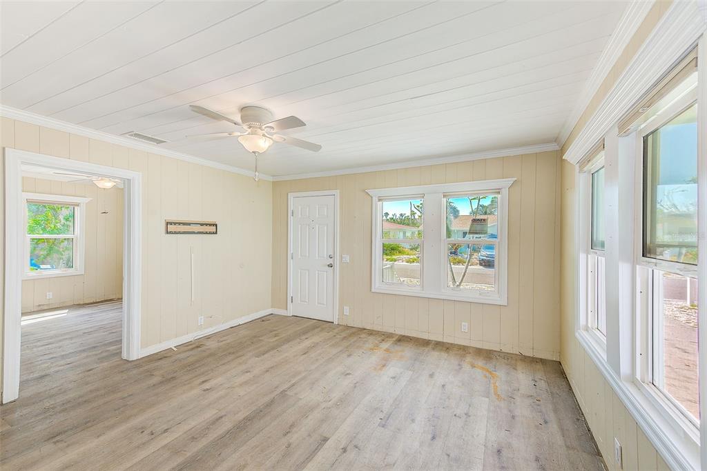 122 10th Avenue North Indian Rocks Beach, FL 33785 - Photo 24 of 52