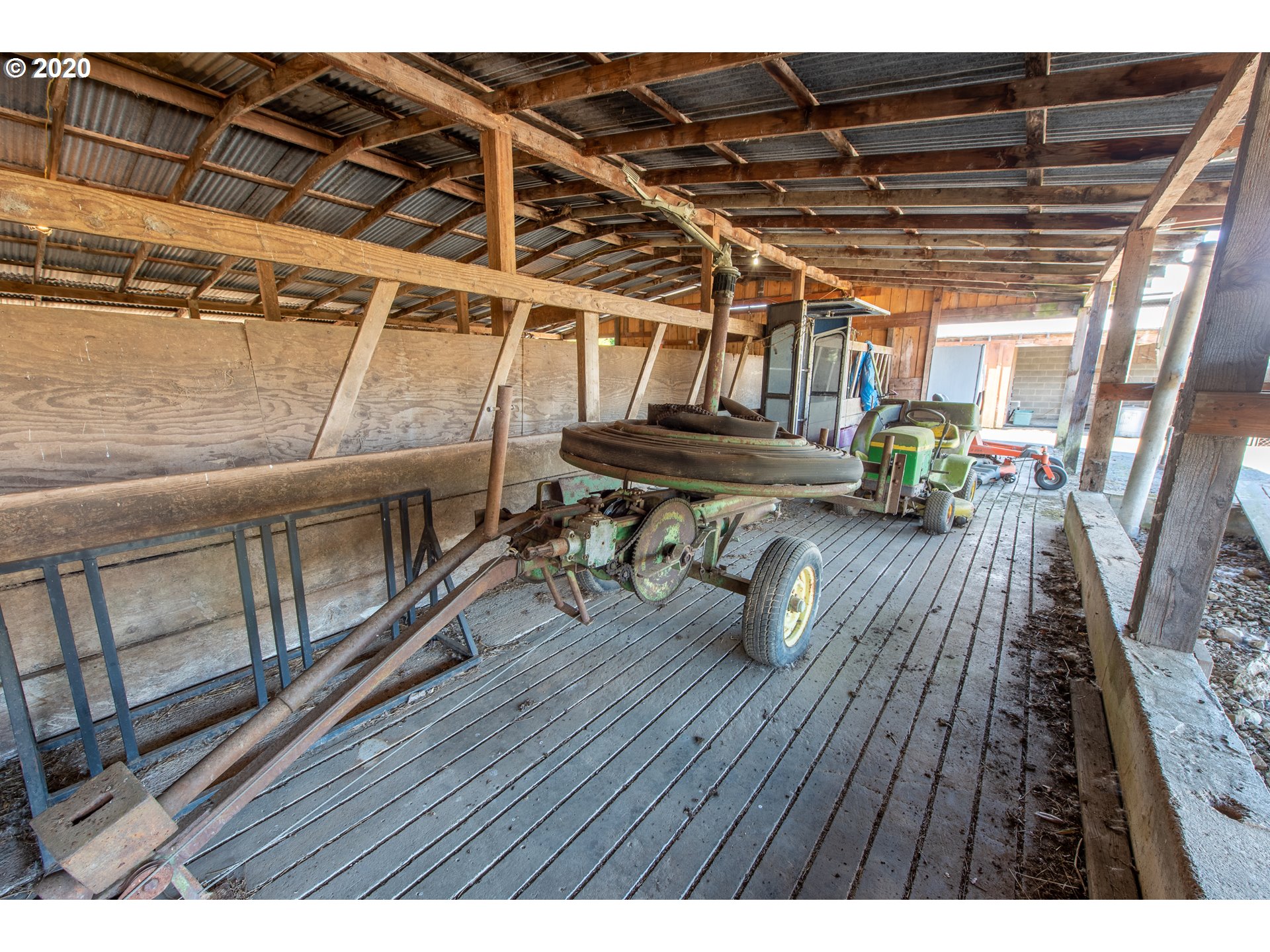 56218 Weekly Creek Road Myrtle Point, OR 97458 - Photo 27 of 32 Gallery Image 27