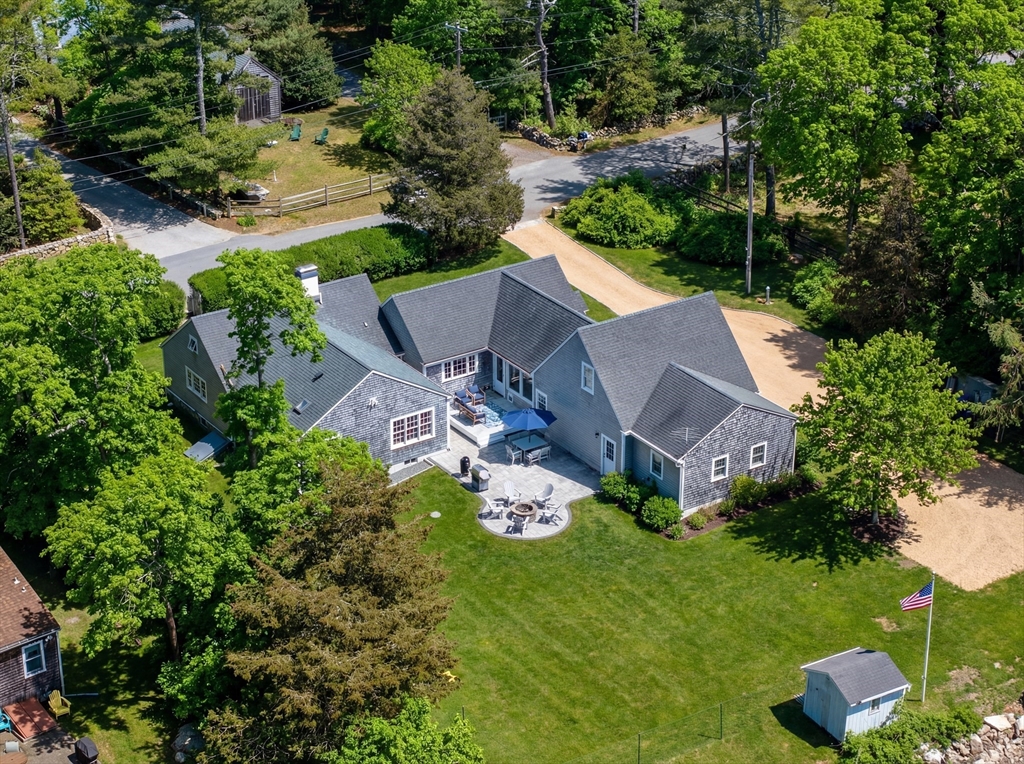 81 Aucoot Road Mattapoisett, MA 02739 - Photo 5 of 41