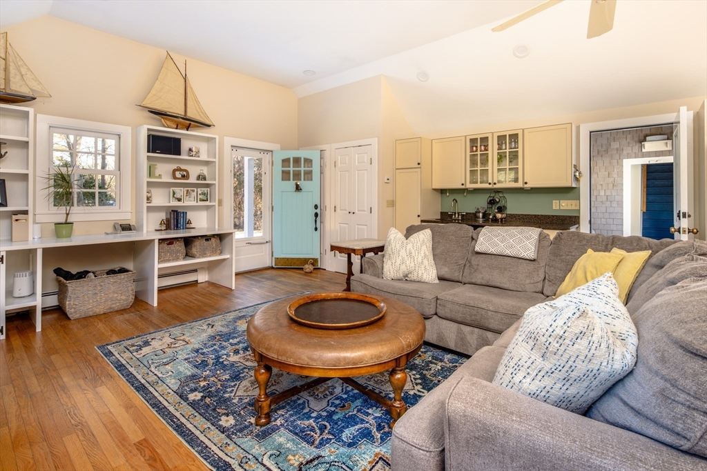 81 Aucoot Road Mattapoisett, MA 02739 - Photo 10 of 41